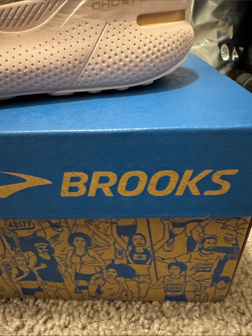 NEVER WORN ! Brooks Women's “Papaya” Running Shoes with Pink and Tan Accents - Picture 2 of 4